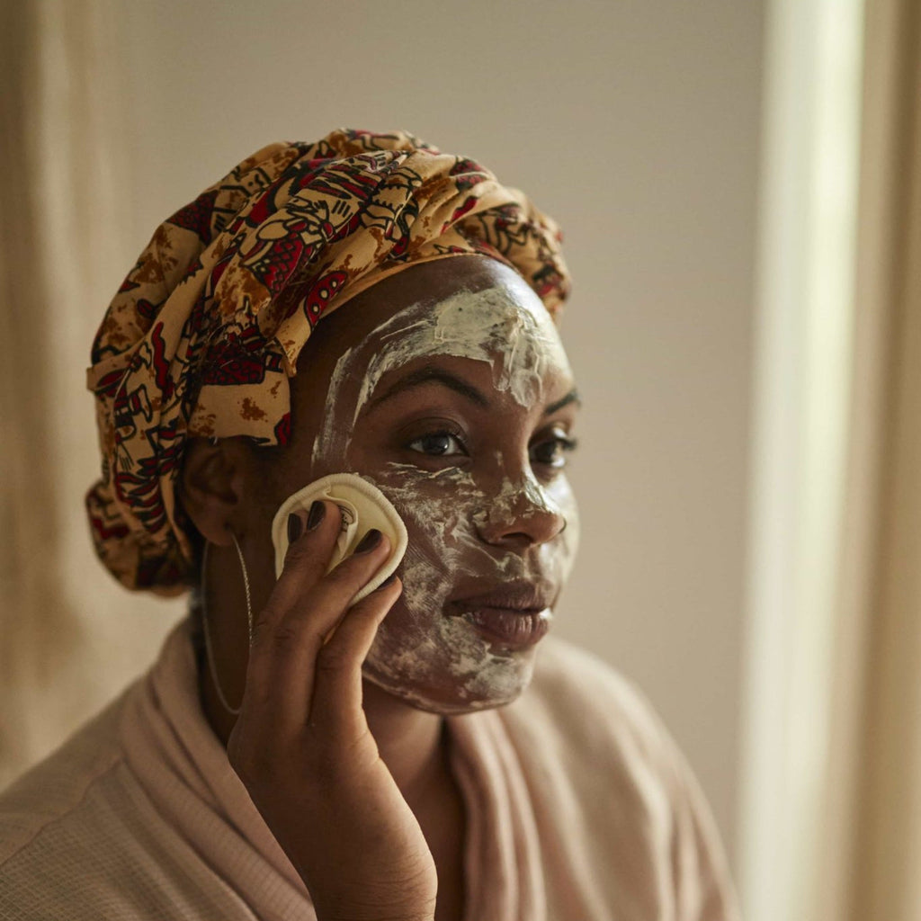 Make Up Remover Pads in use