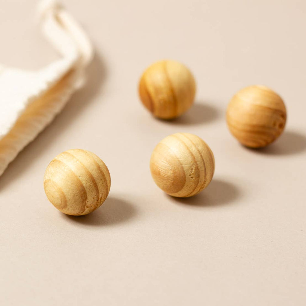 Norfolk Natural Living - 9 Natural Cedar Balls